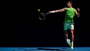 假动作与反读牌：如何干扰对手对你的判断？